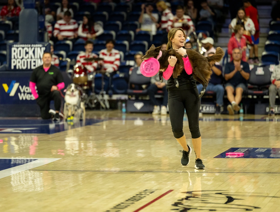 2025 womens bball dogs